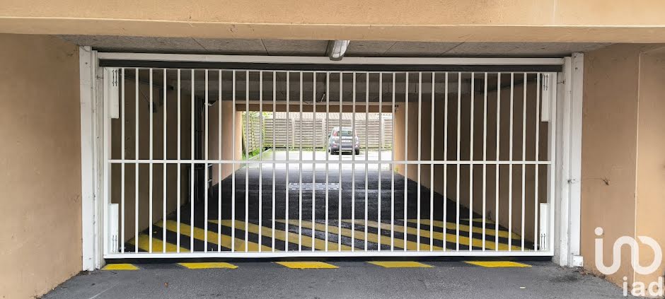 Vente parking  16 m² à Villenave-d'Ornon (33140), 7 500 €