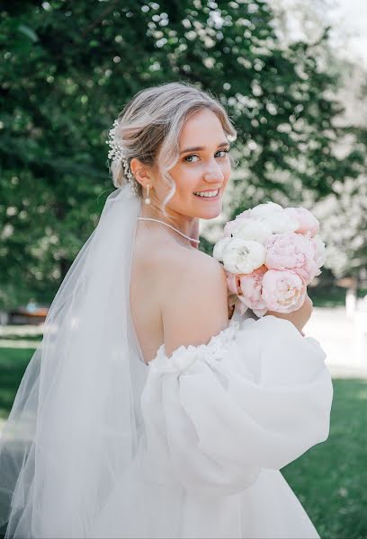 Fotógrafo de casamento Anna Guseva (annaguseva). Foto de 6 de março 2022