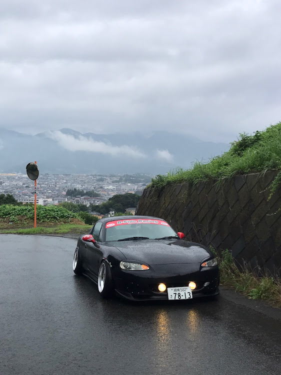 ロードスターの録画ビデオ観賞会・自宅待機・天気予報外しまくり・来週はJSMか？に関するカスタム事例の投稿画像1枚目