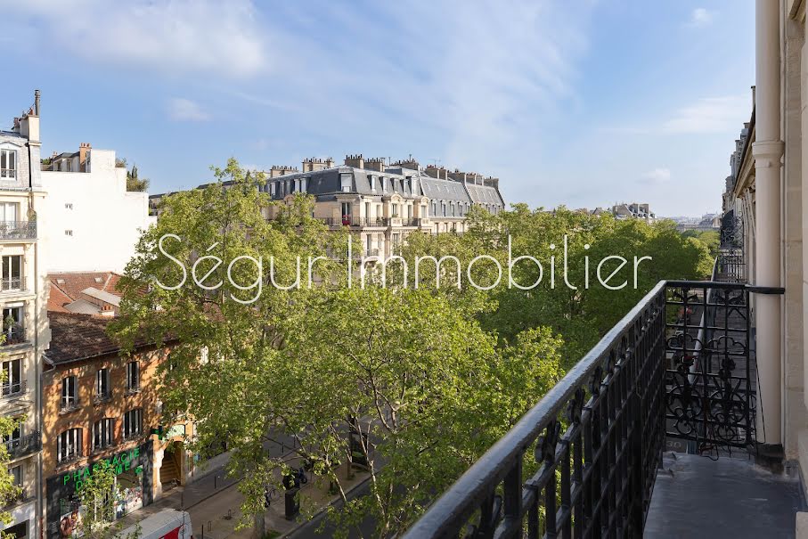 Location  appartement 5 pièces 144 m² à Paris 7ème (75007), 5 625 €