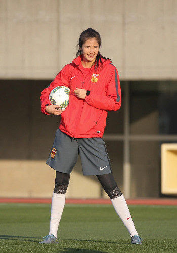 画像 美人過ぎるｇｋ 中国の花 趙麗娜 なでしこを警戒しつつも 自信はある サッカーまとめアンテナ サッカーラボアンテナ
