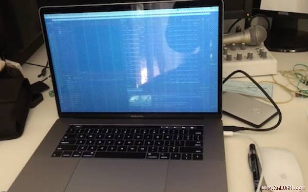  Nhiều người kêu MacBook Pro mới gặp lỗi.