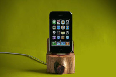 Tree-trunk-iphone-dock-01