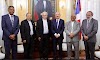 Presidente recibe en su despacho a dos jerarcas religiosos; hablan de “obras”