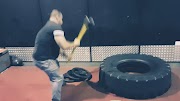 Taranul cu maserati repara pana de pe dreapta 💪⛏🔨🛠