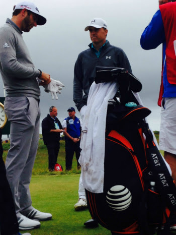 jordan-spieth-duoc-dung-tuong-tu-24152-qua-bong-golf