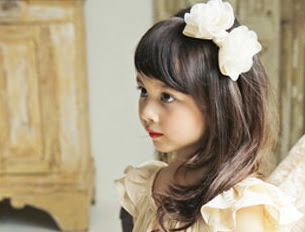 結婚式の子供の髪型 編み込みを簡単にする3つの方法 動画あり Wedding Journal