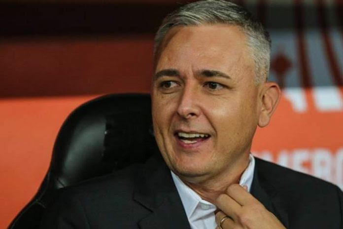 Thiago Nunes é apresentado oficialmente como o novo ...