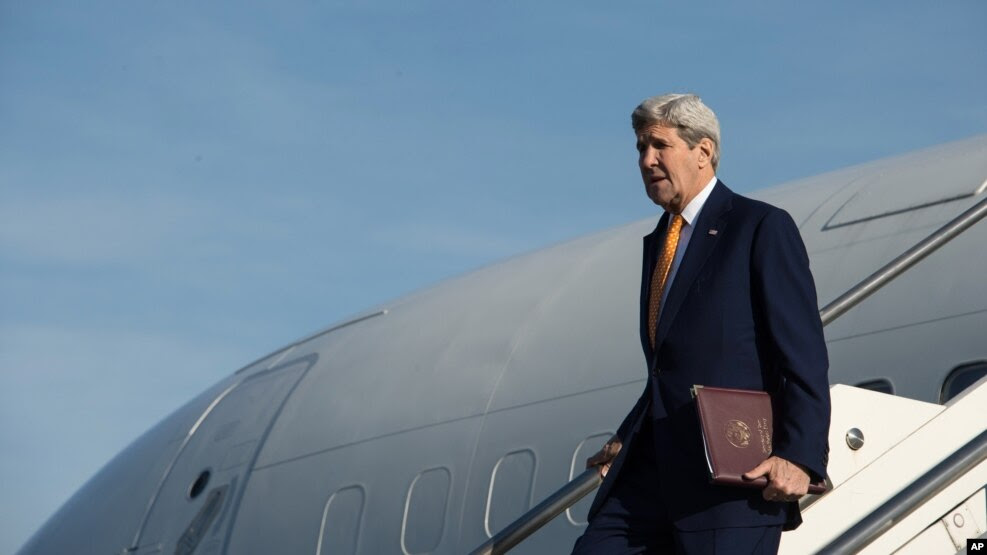 FILE - U.S. Secretary of State John Kerry gets off his plane upon his arrival at Rome's Ciampino airport, Feb. 1, 2016. Corruption and security will top the agenda as U.S. Secretary of State John Kerry visits Nigeria this week.