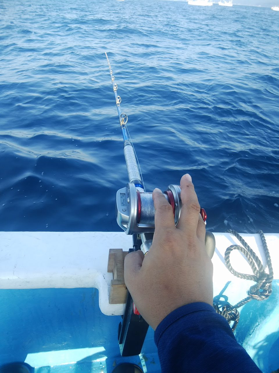 串本でカツオ釣り フィッシングｔポート 大阪 南港 貝塚 千葉県木更津にある釣具店