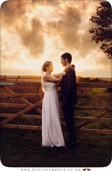 Barn Gate Wedding Photography Suffolk - Hello Romance