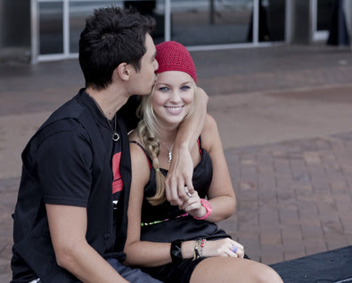 alicia banit. Er und Kat (Alicia Banit)