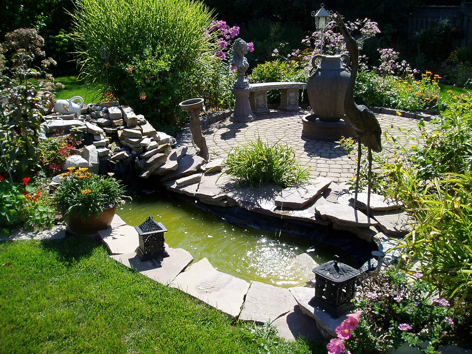 Small Backyard? Big Ideas!  Rainbowlandscaping39;s Weblog