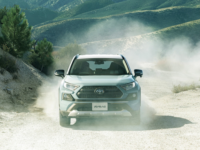 トヨタ Rav4の中古車が増加中 超低走行車が総額250万円から 特選車 日刊カーセンサー