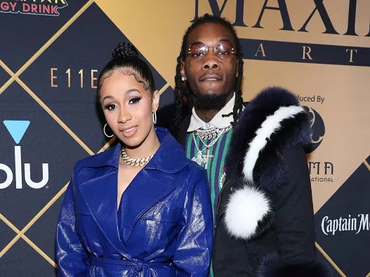 En esta foto del 3 de febrero del 2018, Cardi B, a la izquierda, y Offset llegan a la fiesta del Super Bowl de Maxim en el Maxim Dome en Minneapolis.