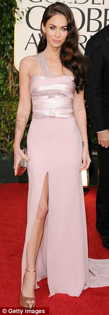 Quem vai jogar Elizabeth Taylor?  Lindsay Lohan foi escalada para estrelar como o ícone do cinema, mas agora Megan Fox diz-se na corrida