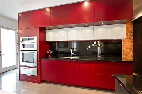 red hot kitchen reno moderno cocina toronto de amy