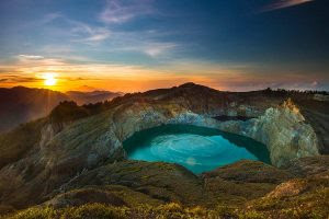 Danau Kelimutu, Flores