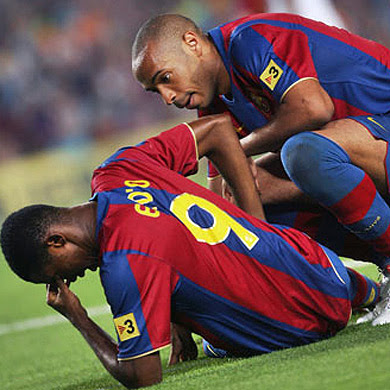 http://www.periodistadigital.com/imgs/20070830/etoo_henry.jpg