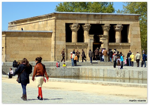 Debod, un paisaje con personas
