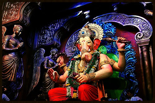 Lalbagh Chya Raja Visarajan 2013 by firoze shakir photographerno1