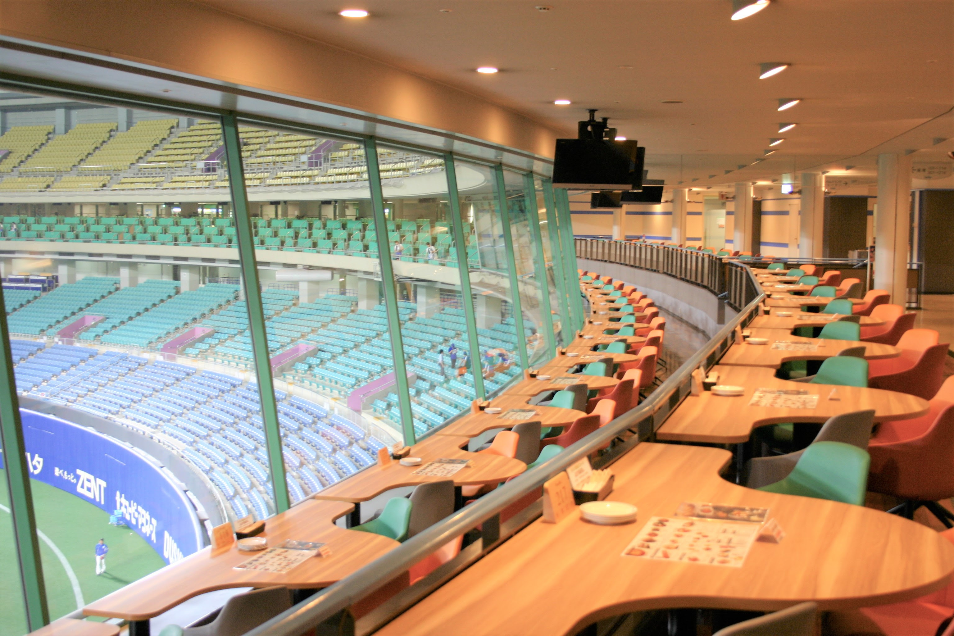 ナゴヤドーム内 株式会社ジェムカワグチ