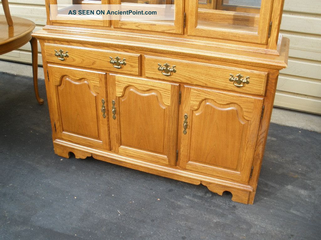 Brilliant Thomasville Oak Dining Room Set 1024 x 768 · 154 kB · jpeg