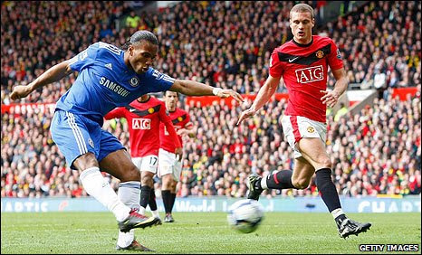 Didier Drogba scores for Chelsea