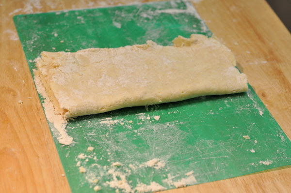 doiugh for feuilletage rolled and folded in thirds