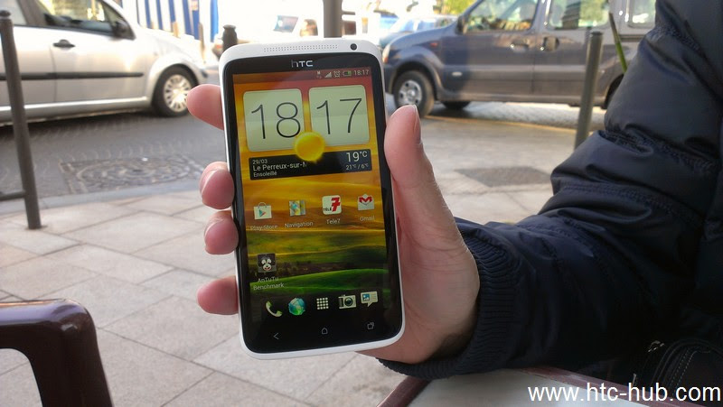 Video unboxing of the HTC One X | HTC Source