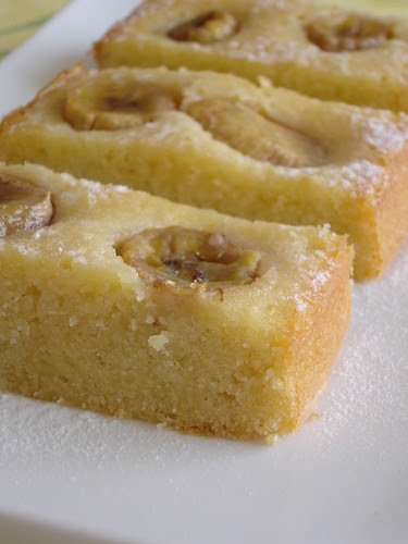 Banana almond cake