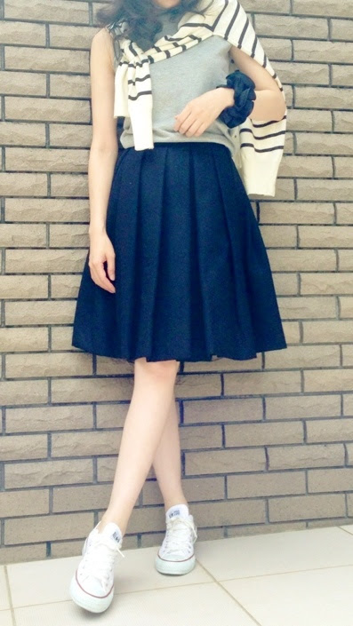 コンバースで あえてふんわりスカートに合わせて休日バージョン White Boutique