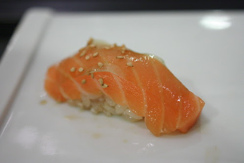 Sake (Salmon with White Kelp)