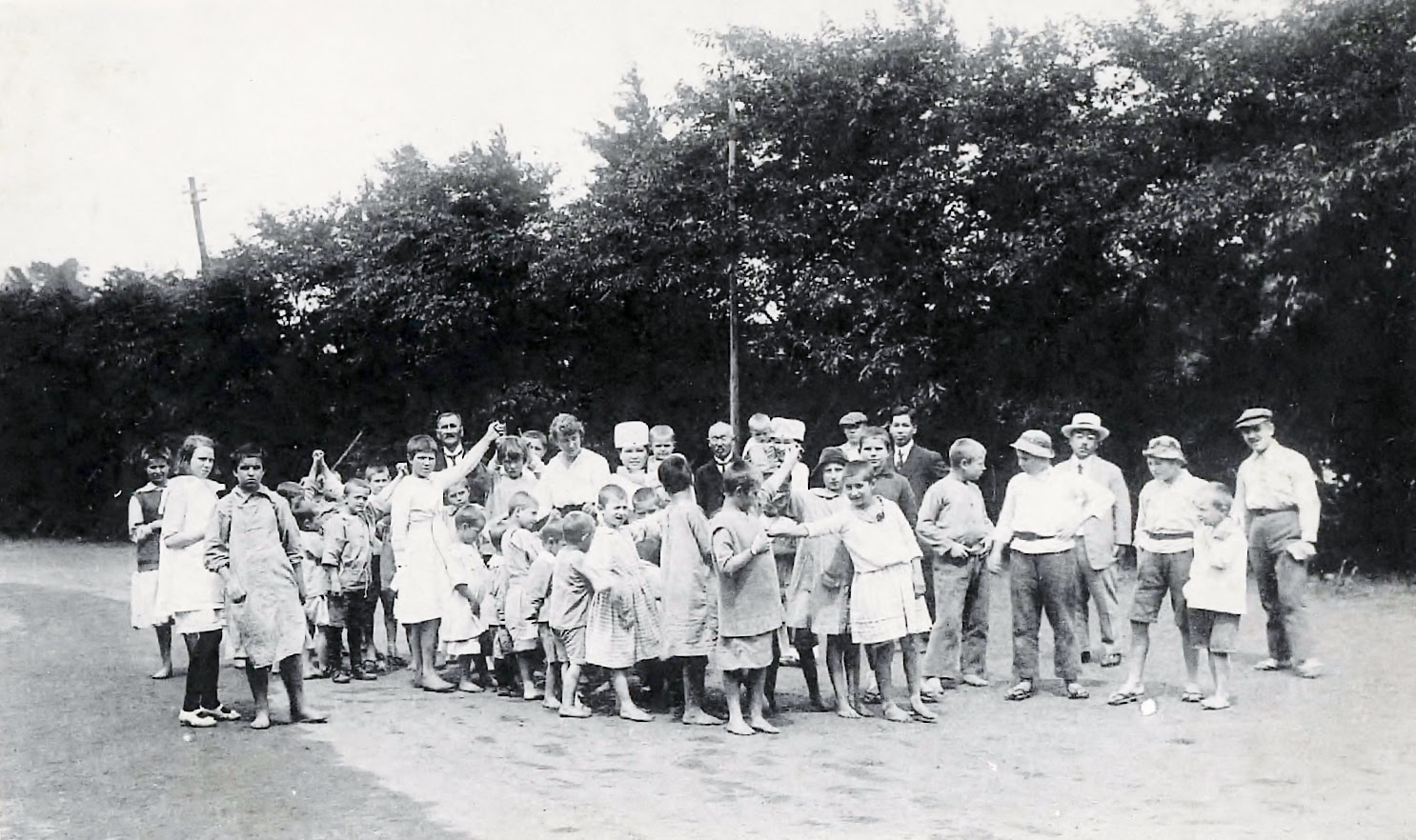 100年前のシベリアからの救出劇 765人のポーランド孤児と日本人の奇跡の物語 和樂web 日本文化の入り口マガジン