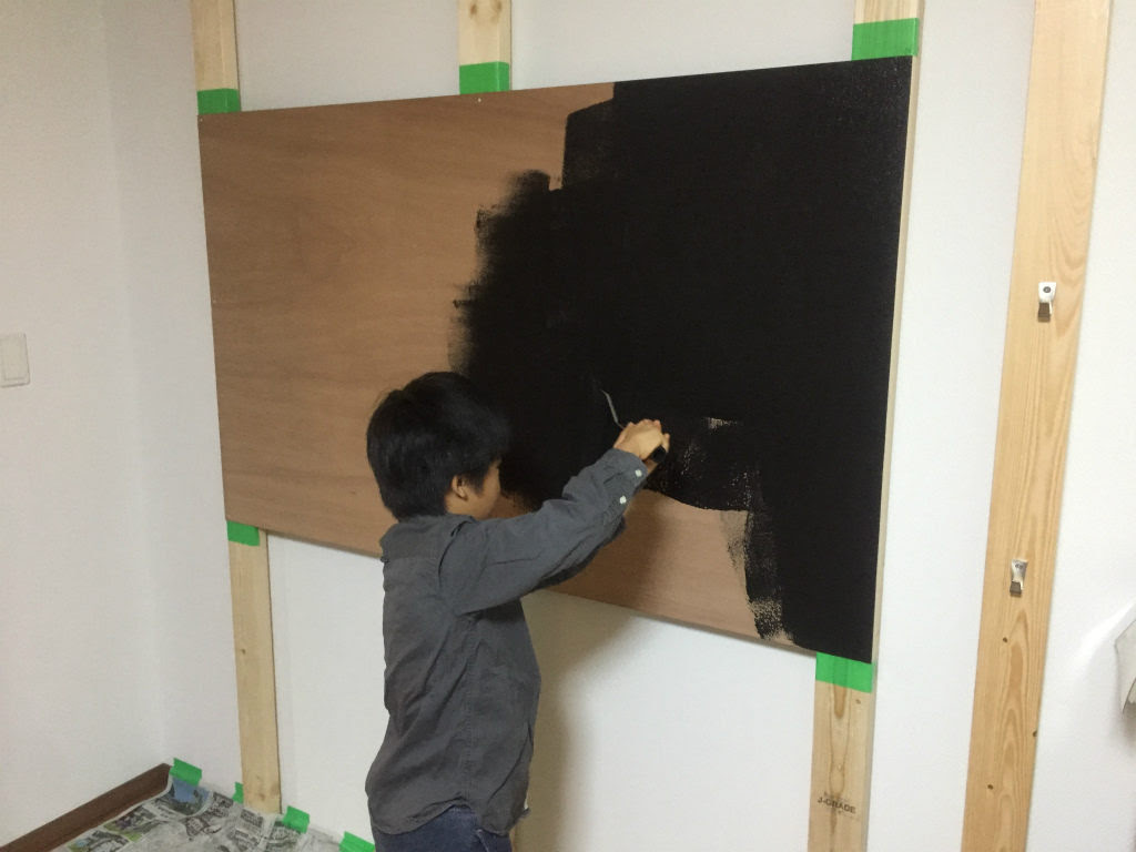 子供部屋に黒板製作中