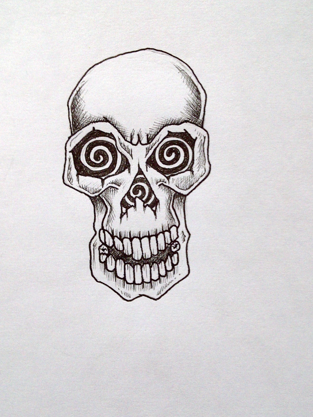 http://fc05.deviantart.net/fs71/f/2011/066/3/e/basic_skull_tattoo_by_kisses_of_night-d3b4slk.jpg