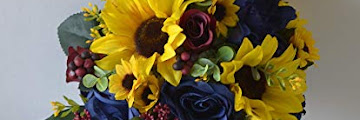 Fall Sunflower Wedding Bouquets / Sunflower Bouquets Summer Wedding Flowers Confetti / Here, we're showcasing some of our favorite sunflower wedding bouquets, perfect for any type of bride and any wedding style.