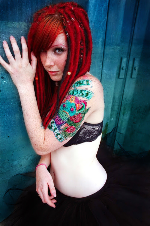 girl with tattoo