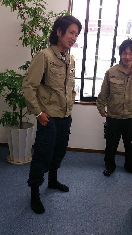 ズボンの裾を靴下にインするのは流行ですか D ｷﾗｰﾝ ミカドの日常 ミカドのきもち