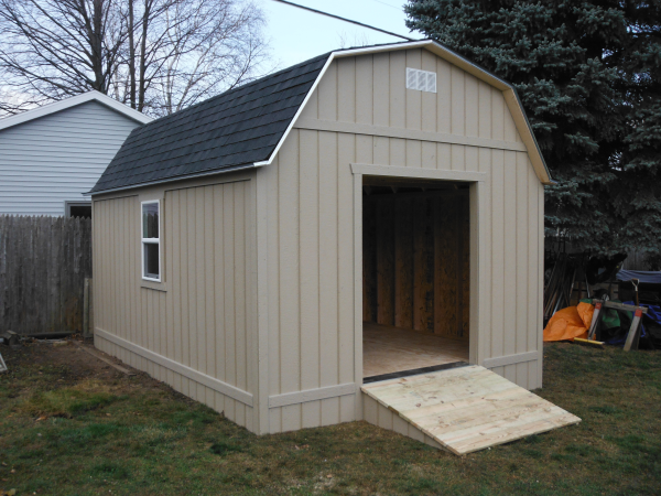 Barn style sheds keep your possessions dry and safe from harsh outdoor ...