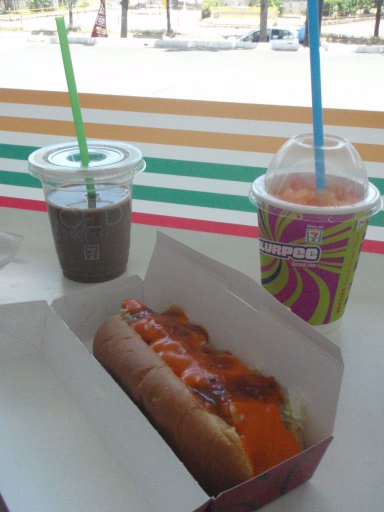afternoon snacks, at seven elevenJakarta