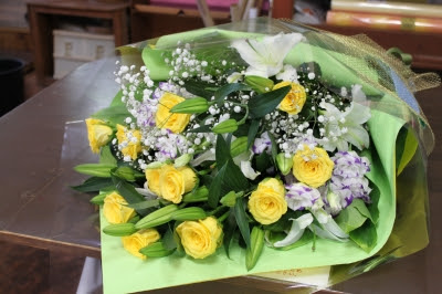 黄色いバラ ゴールドラッシュ いわき市 小名浜 花国湘南台店 お花の日記