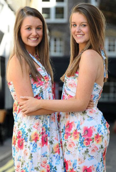 Cute and Sexy Twin Girls (38 pics)