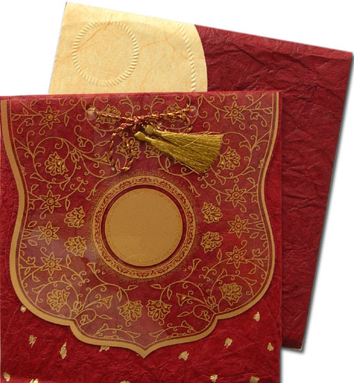 Designers of traditional and trendy Wedding Invitation Cards made of 