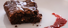Chocolate brownie with raspberry compote