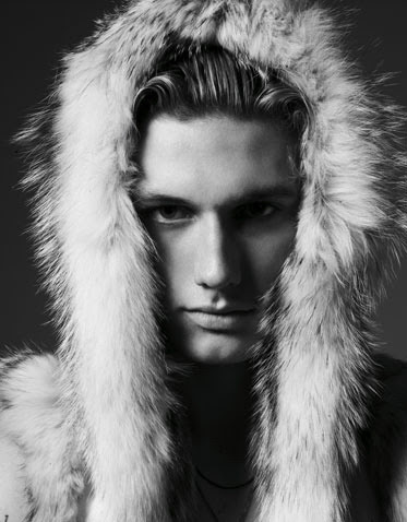 alex pettyfer picture. Alex Pettyfer
