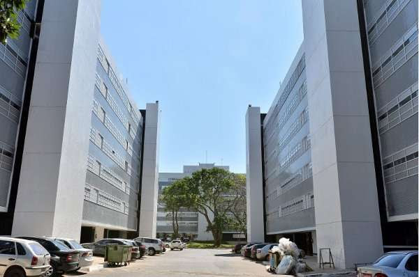 Apartamento funcional da Câmara na 302 Norte: a Casa possui 432 unidades e 310 estão habitáveis (Marcelo Ferreira/CB/D.A Press)