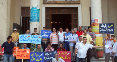 المهندسون يتظاهرون للمطالبة بتقليص سلطات وزير الرى 