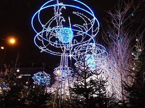lumières sur les Champs.jpg