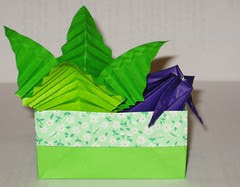 Oriland Box, Fern, and Fruit
